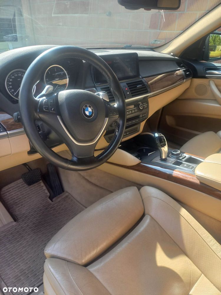 BMW X6 - 12
