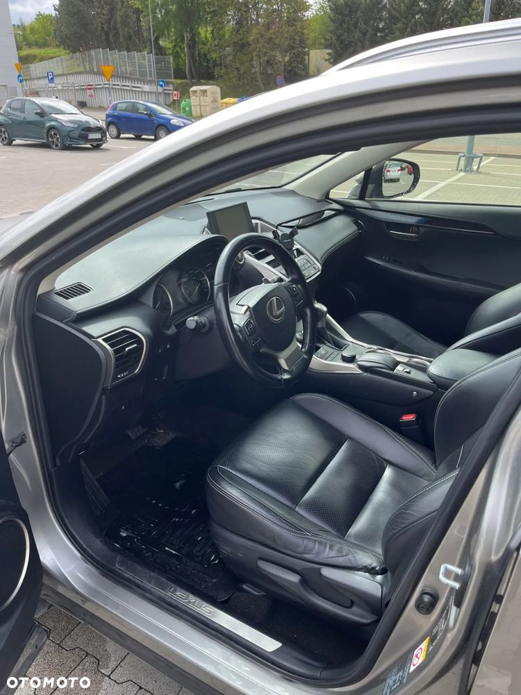 Lexus NX 200t Comfort AWD - 16
