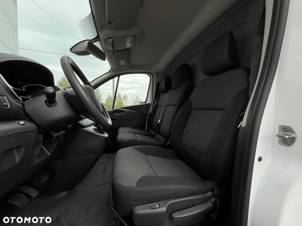 Renault Trafic - 15