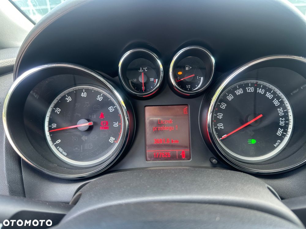 Opel Astra 1.6 Turbo Edition - 19