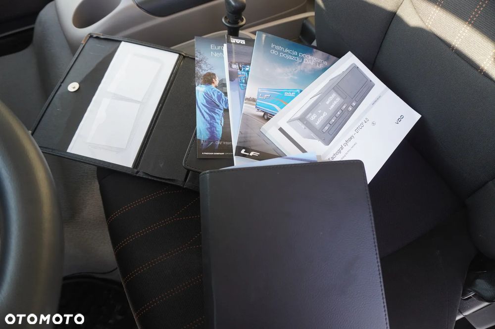 DAF LF 12.210 kontener 18 palet z windą / 50 tys.km /2024 - 17