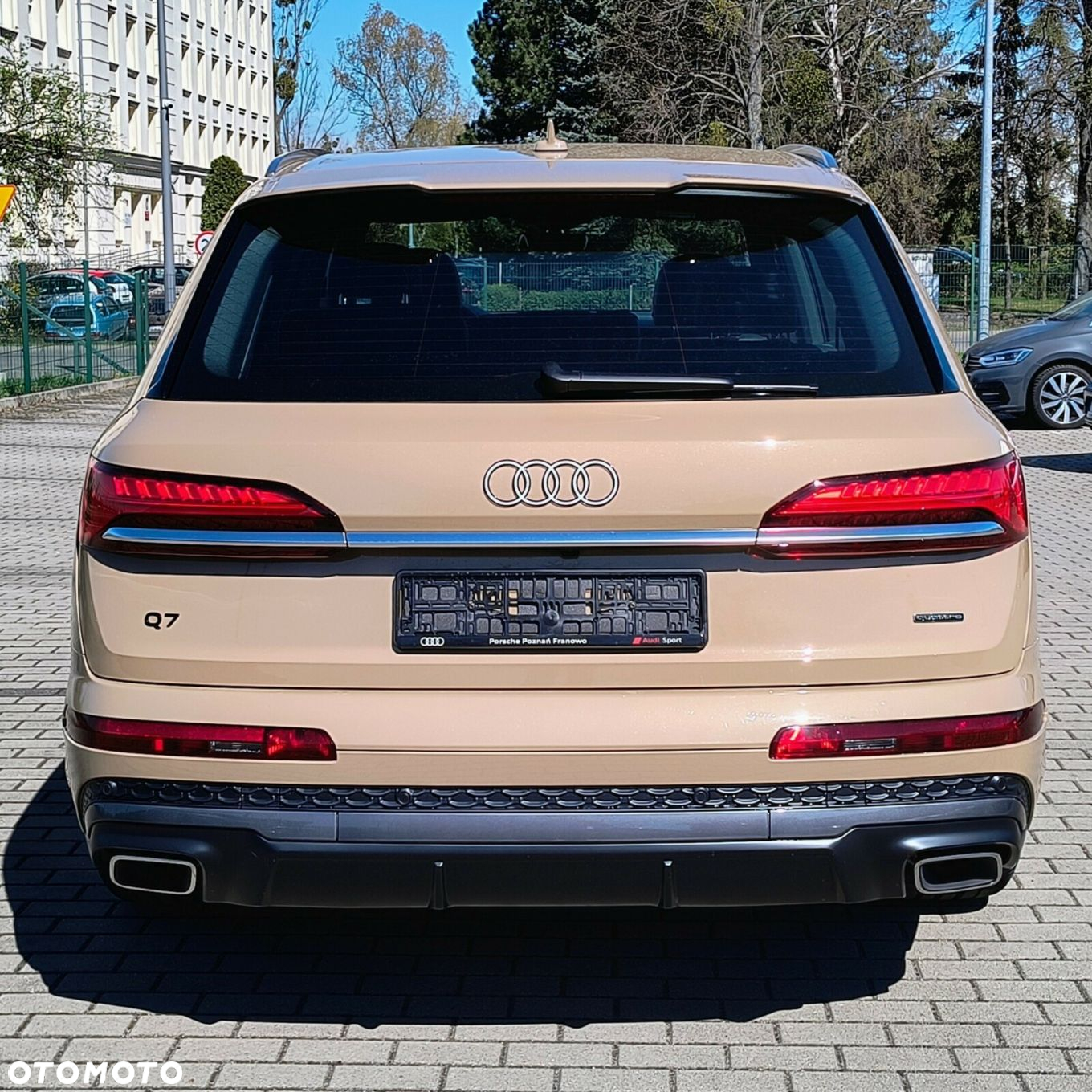 Audi Q7 - 12