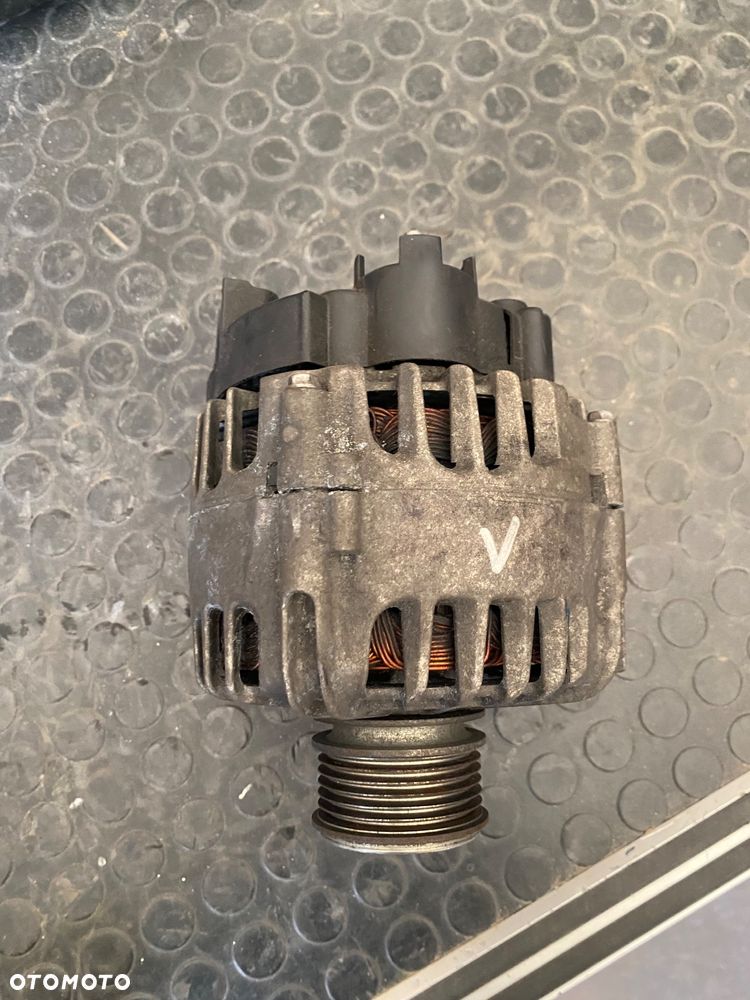 DACIA DUSTER 1 I   1.5 DCI  Logan Sandero 2 II DOKKER LODGY ALTERNATOR DASTER RENAULT SCENIC II THALIA LOGAN 231003831R  TG12C094  2607395C Renault - 6