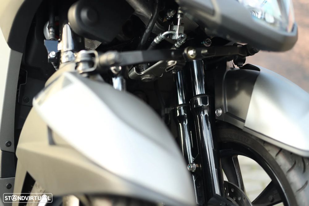Yamaha Tricity Carta de Carro - 5