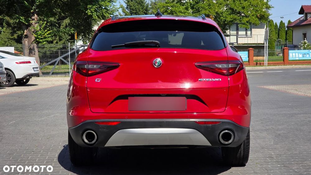 Alfa Romeo Stelvio 2.0 Turbo 16V AT8-Q4 Veloce Ti - 5