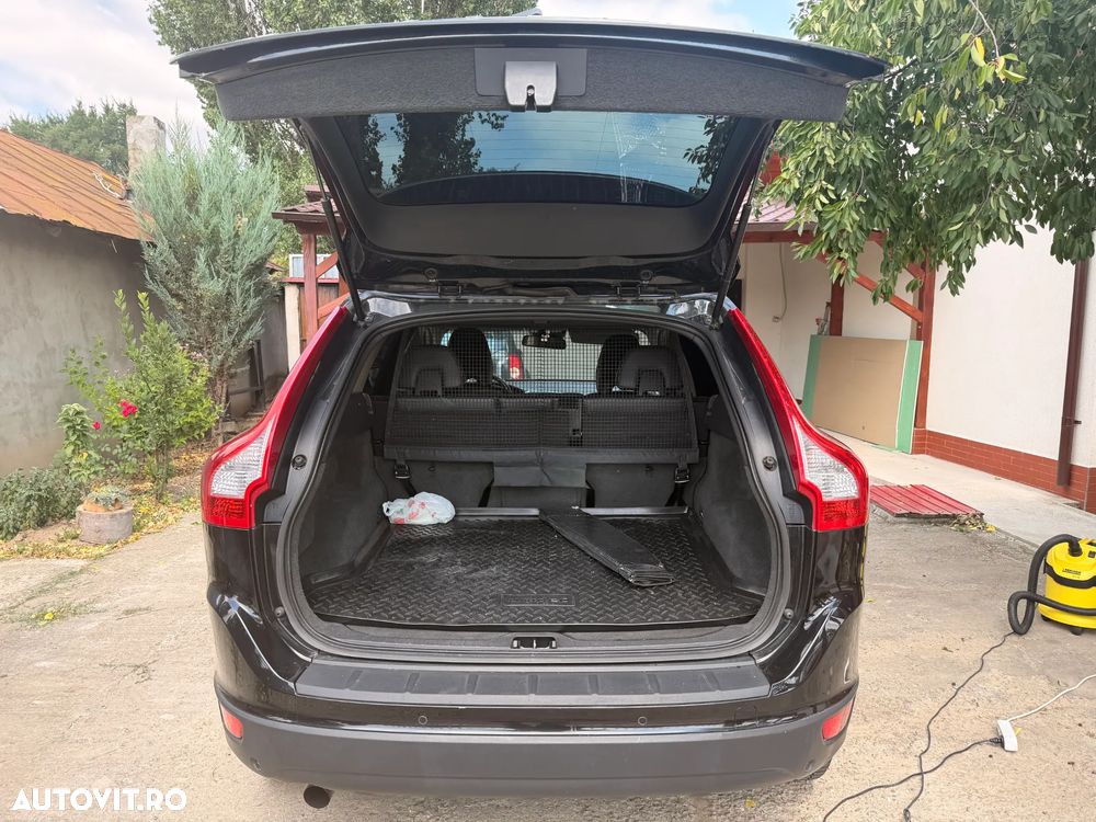 Volvo XC 60 D3 Start-Stop Momentum - 8