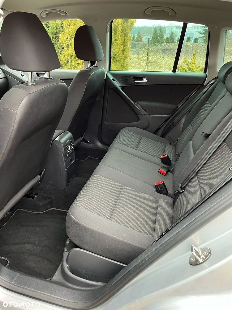 Volkswagen Tiguan - 10