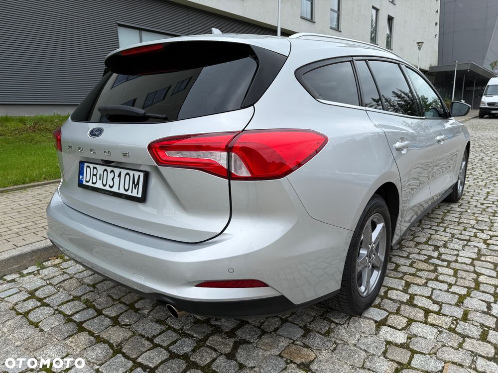 Ford Focus Turnier 1.5 EcoBlue Start-Stopp-System TITANIUM - 5