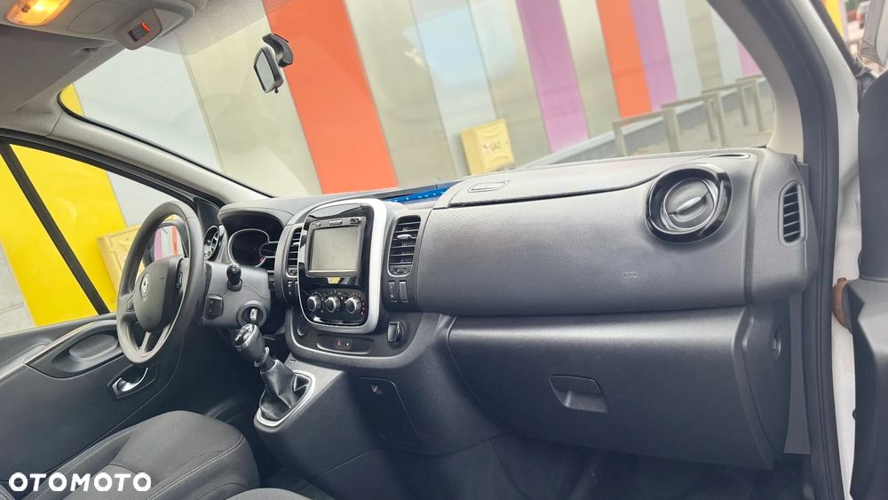 Renault Trafic - 14