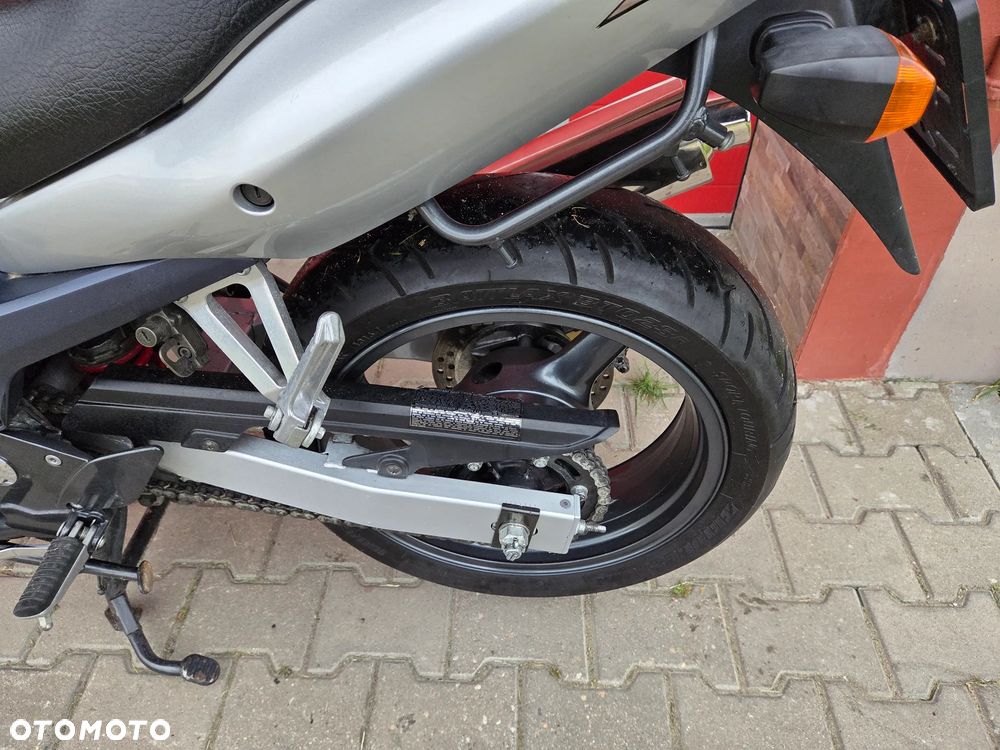 Kawasaki ZR - 19