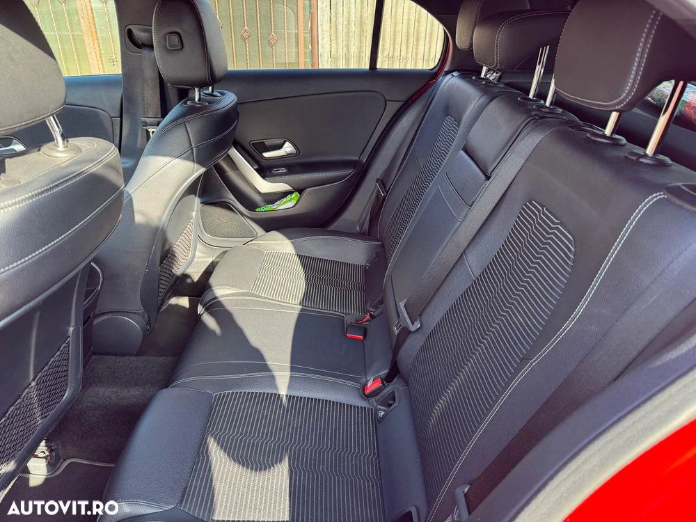 Mercedes-Benz A 200 7G-DCT - 12