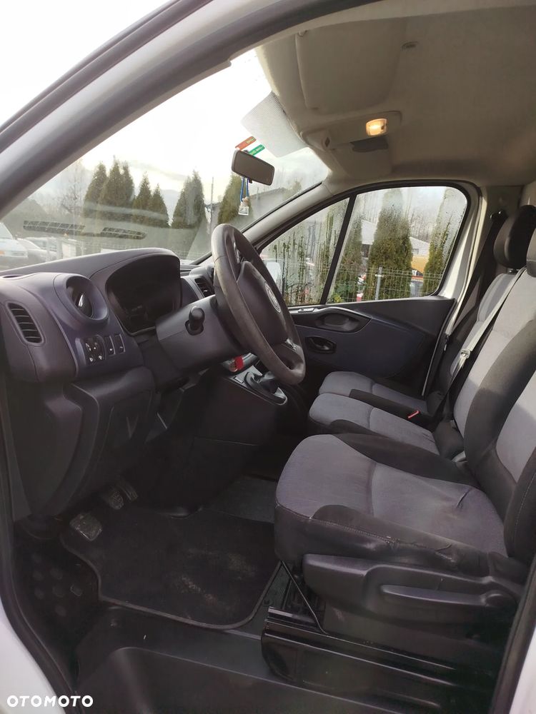 Opel vivaro - 8