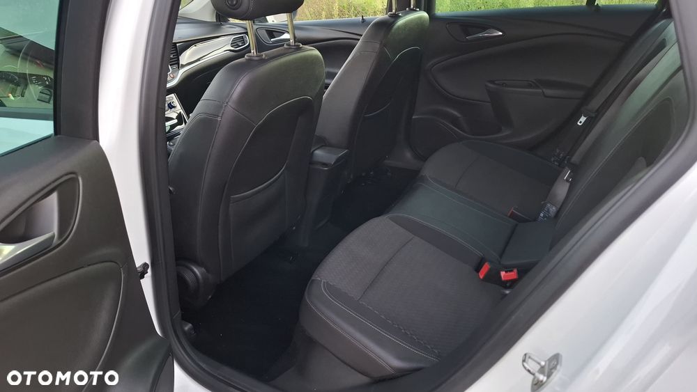 Opel Astra 1.4 Turbo Start/Stop Edition - 24