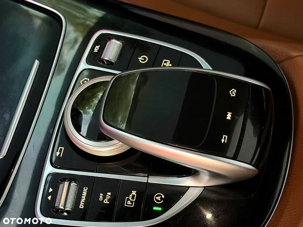 Mercedes-Benz Klasa E 400 7G-TRONIC - 12