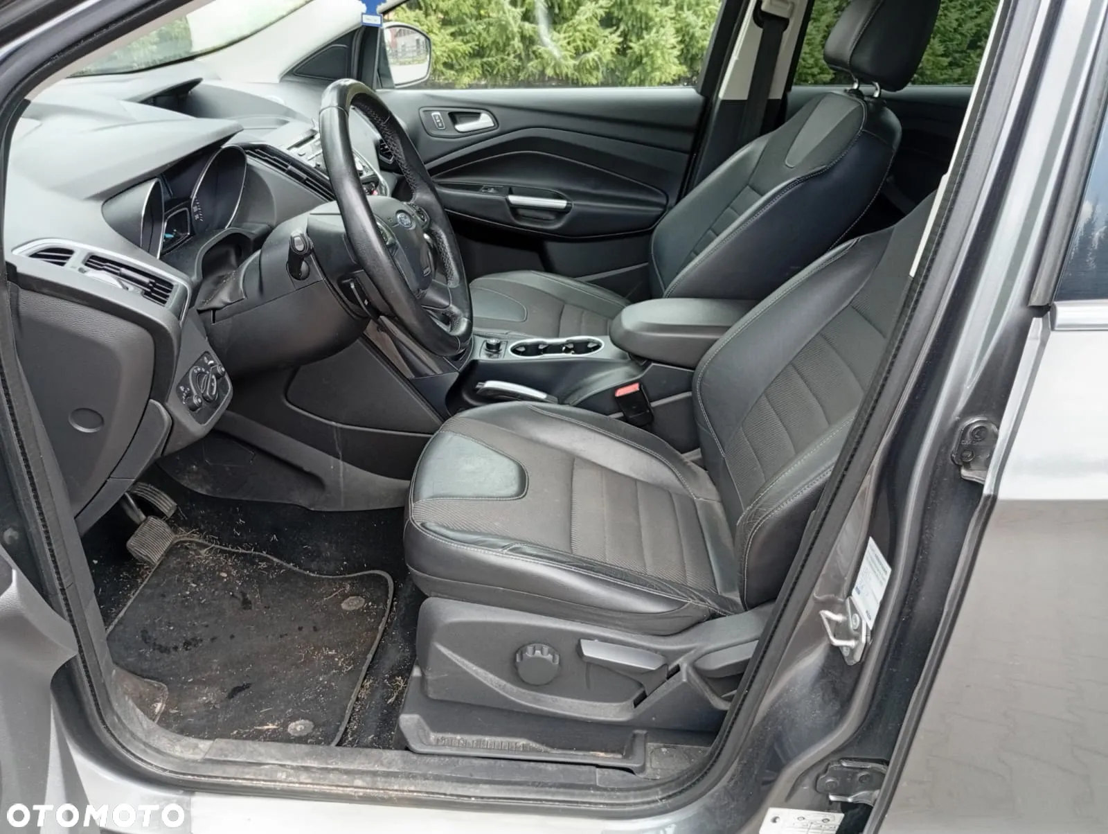 Ford Kuga - 24