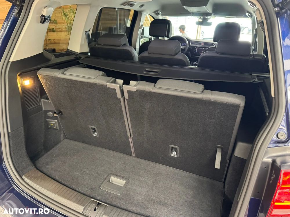 Volkswagen Touran 2.0 TDI SCR DSG Highline - 12