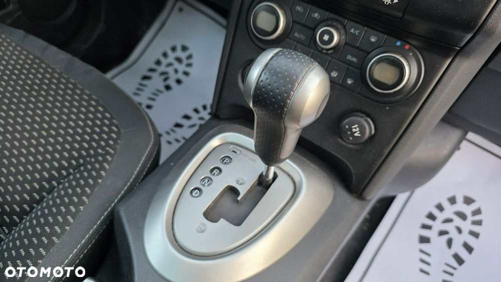 Nissan Qashqai+2 - 28