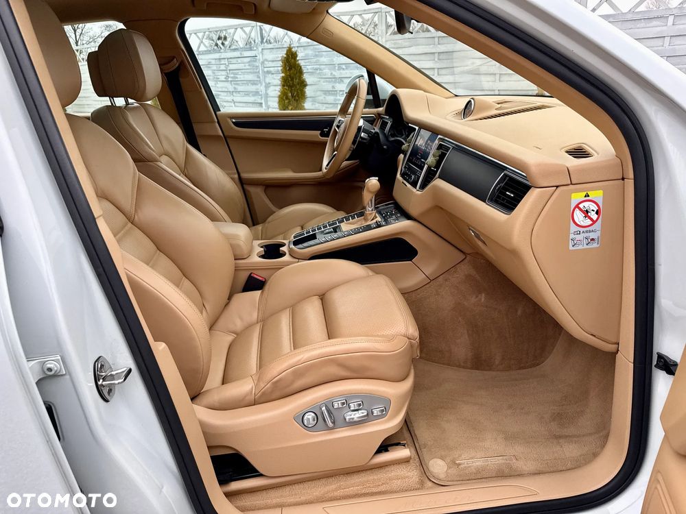 Porsche Macan - 5