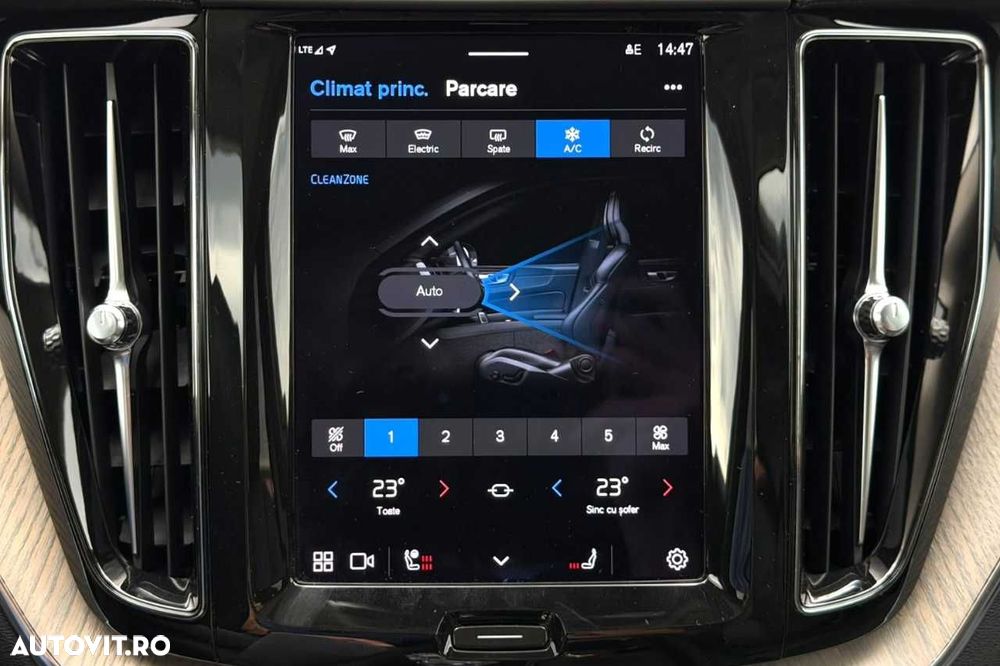 Volvo XC 60 - 29