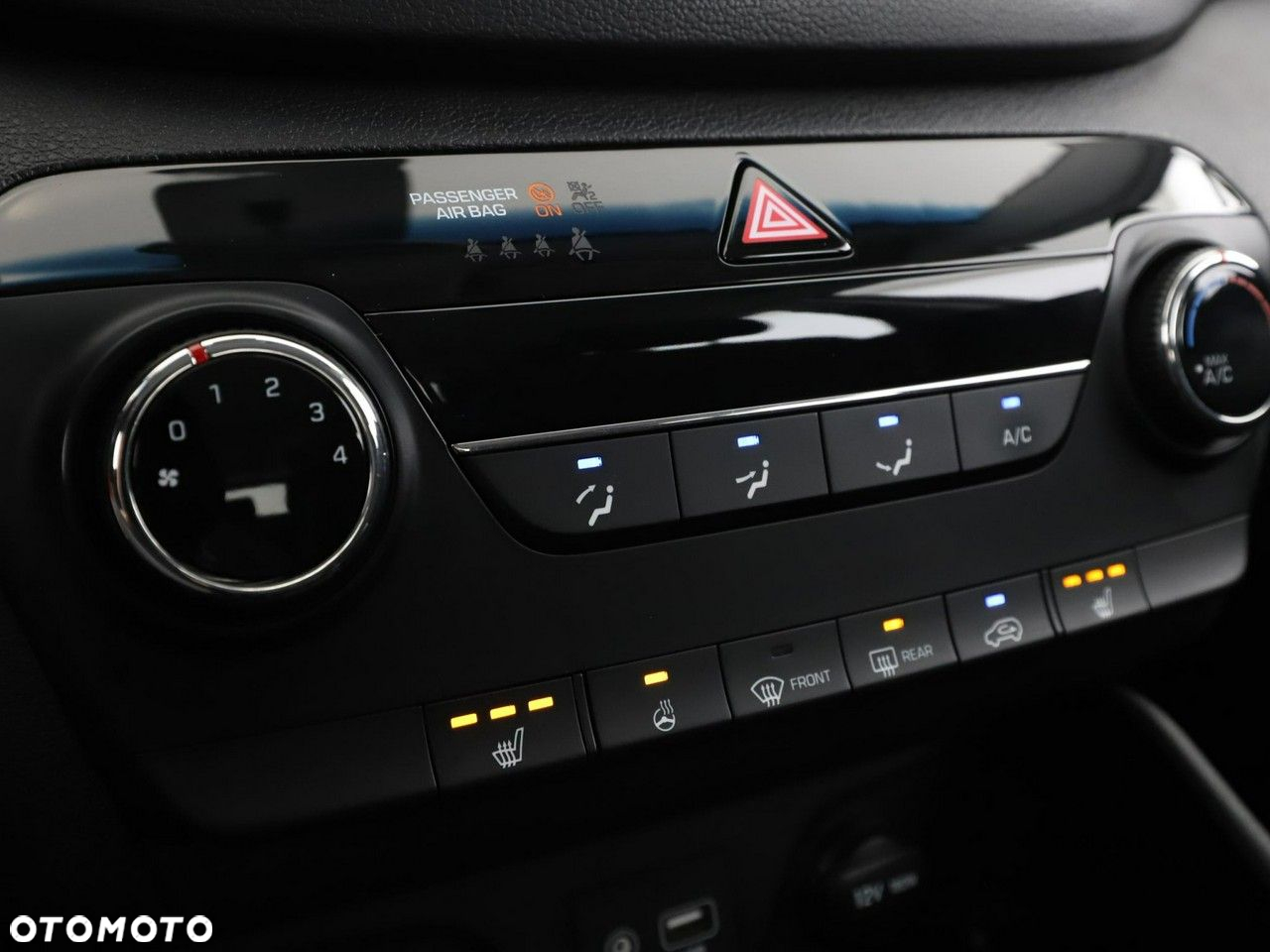 Hyundai Tucson 1.6 GDI BlueDrive Classic 2WD - 24