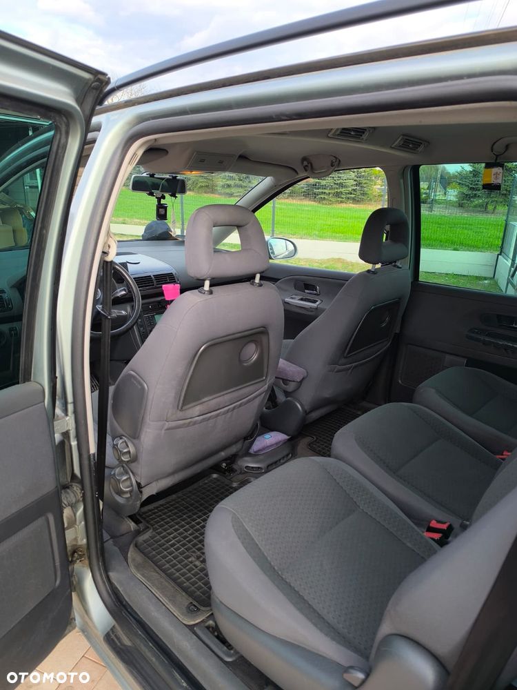 Volkswagen Sharan 1.9 TDI Comfortline - 8