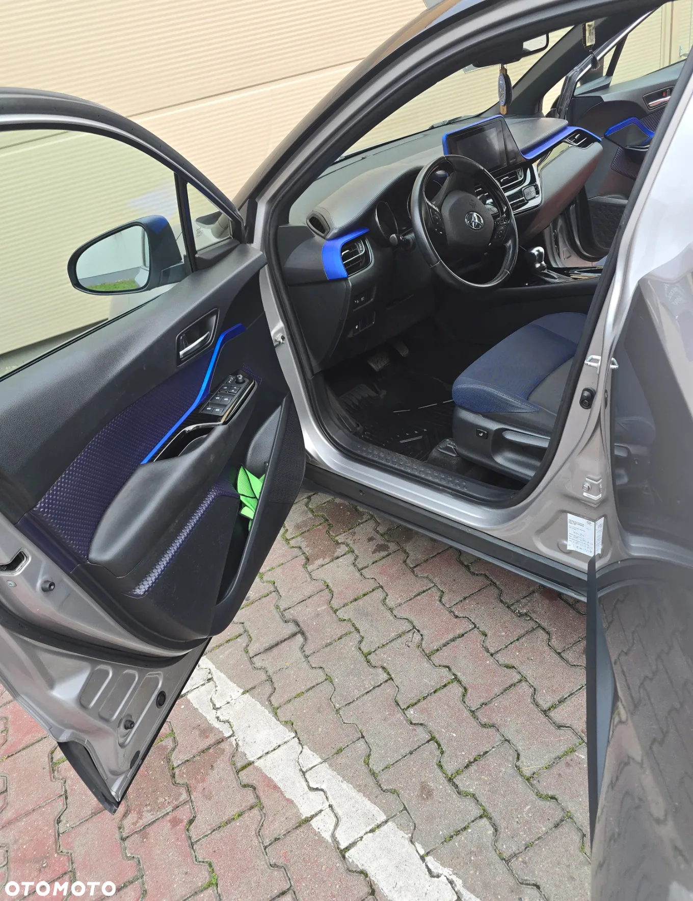 Toyota C-HR 1.2 T Dynamic CVT 4x4 - 22