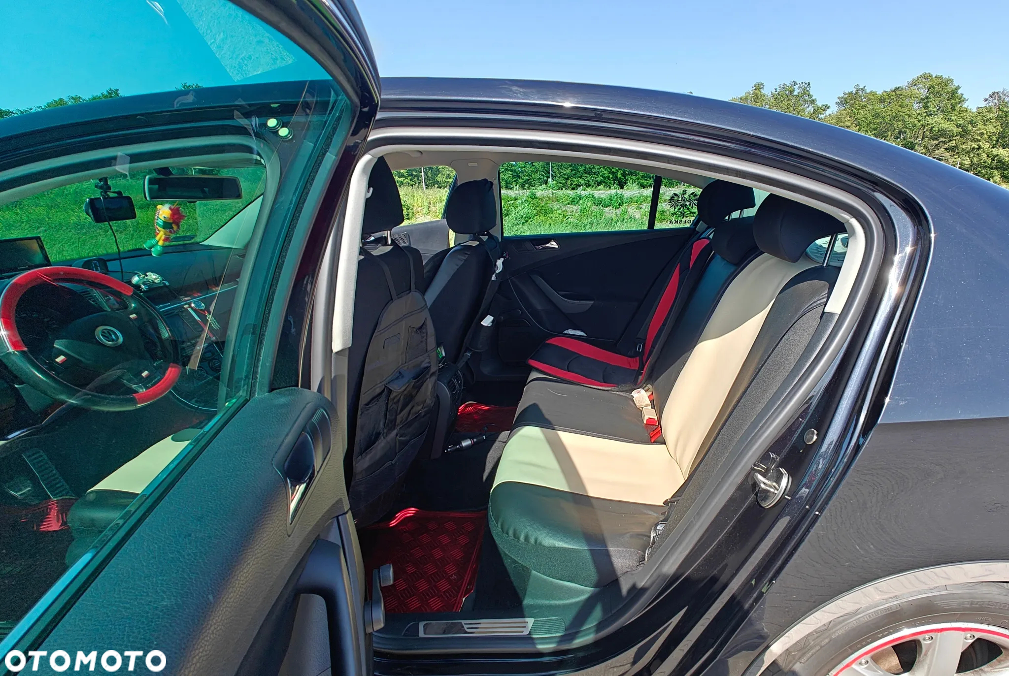Volkswagen Passat 2.0 TDI DPF Trendline - 12