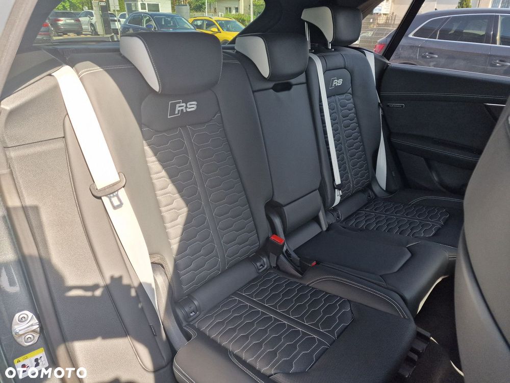 Audi RS Q8 - 16