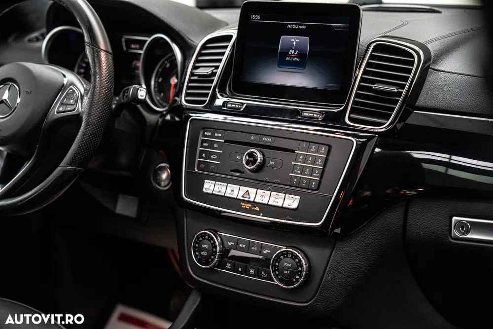 Mercedes-Benz GLE 350 d 4Matic 9G-TRONIC AMG Line - 37