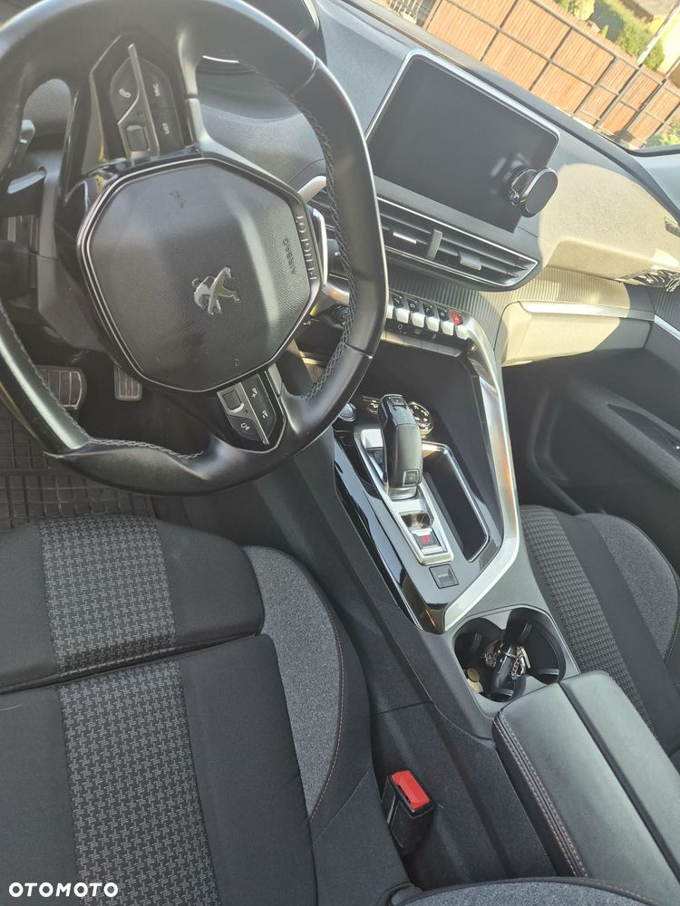 Peugeot 3008 PureTech 130 Stop & Start GPF EAT8 Allure - 5