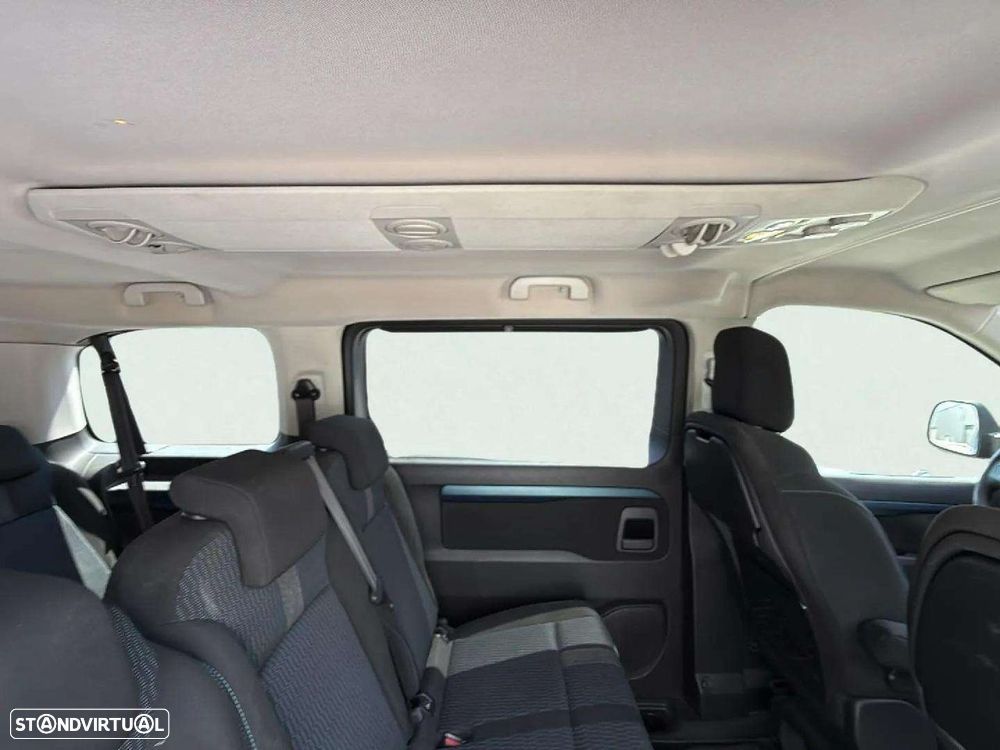 Peugeot Traveller - 12