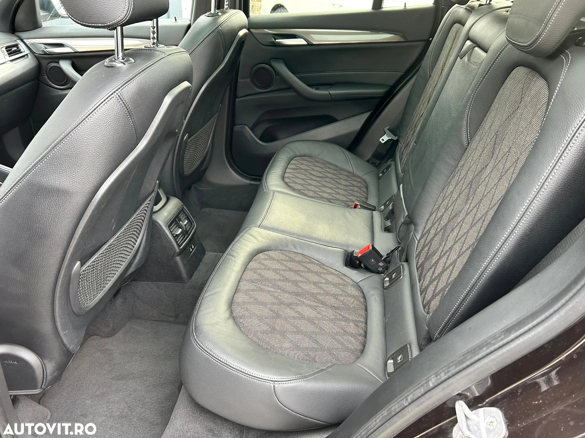 BMW X1 - 11