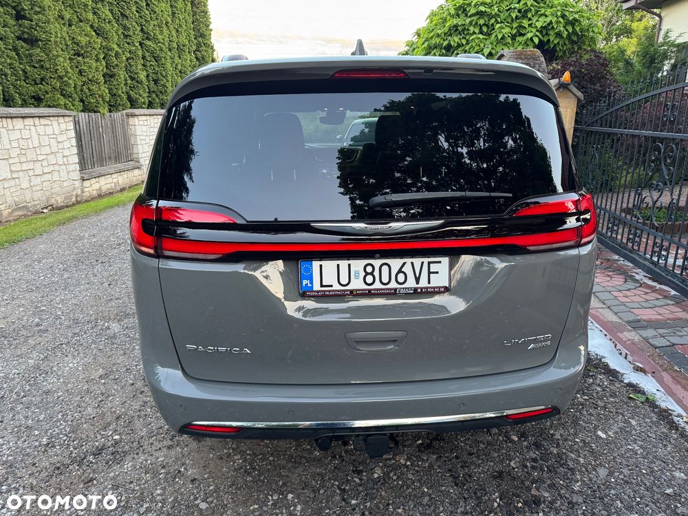 Chrysler Pacifica - 6