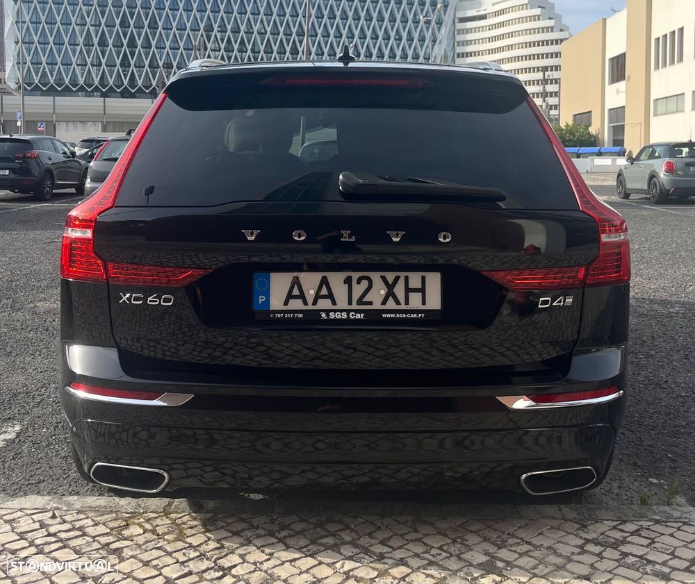 Volvo XC 60 2.0 D4 Inscription AWD Geartronic - 26