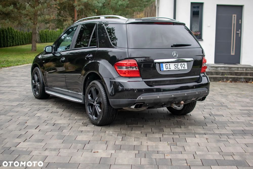 Mercedes-Benz ML - 21