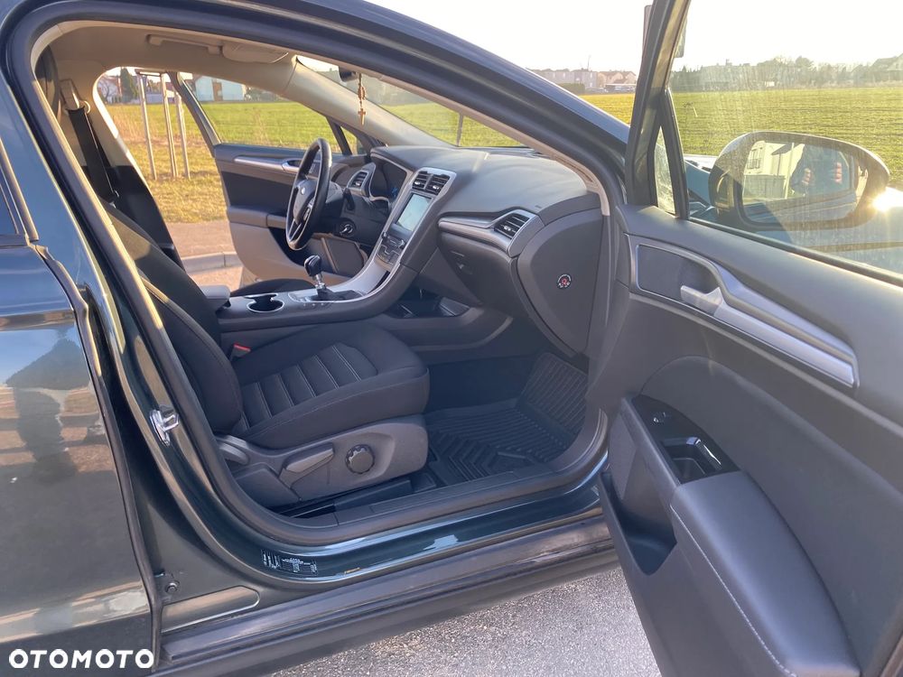 Ford Mondeo - 8