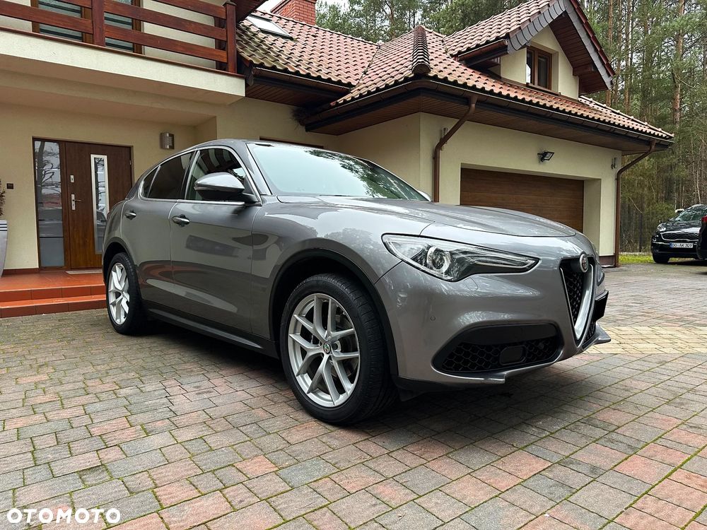 Alfa Romeo Stelvio 2.0 Turbo 16V AT8-Q4 B-Tech - 11