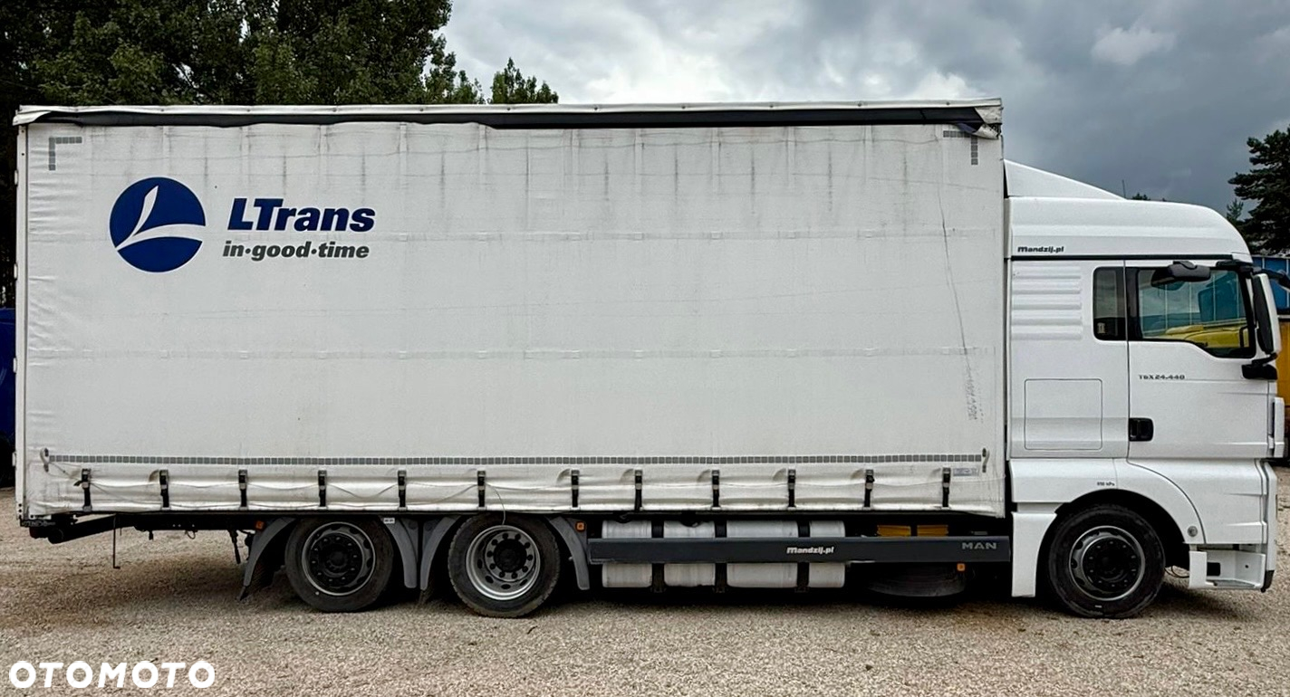 MAN TGX 24.440 XLX AUTOMAT 6x2 JUMBO KLIMA WEBASTO ZABUDOWA ALUMINIOWA HIPOCAR FIRANKA DŁ:7.80m EURO 5 EEV 2013r - 3