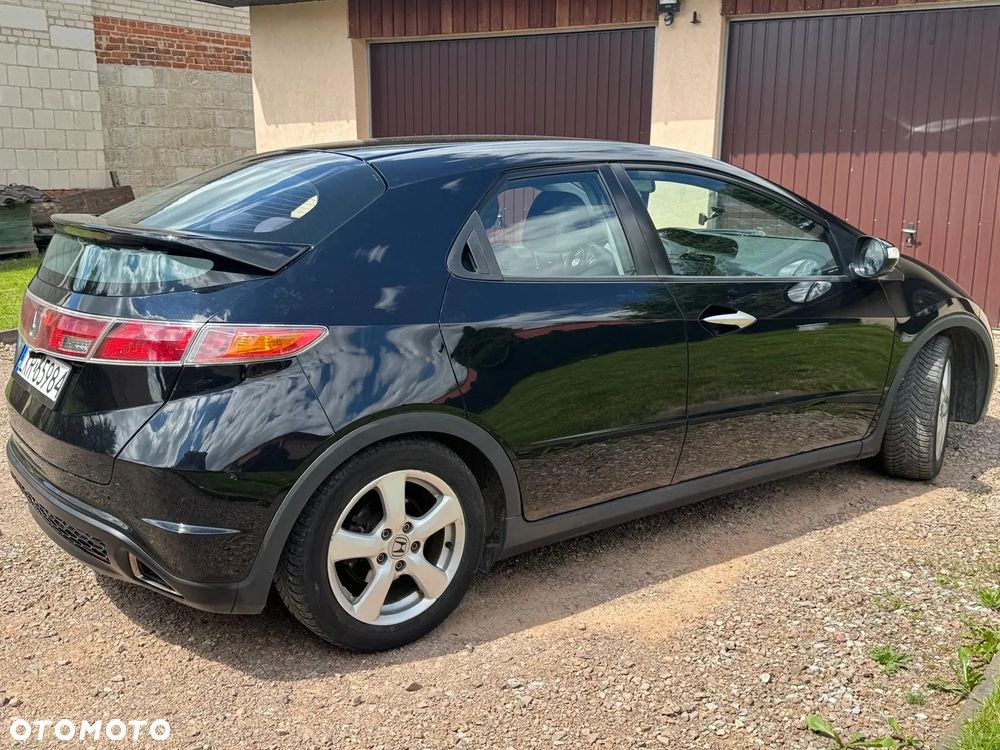 Honda Civic 1.8 Comfort - 3