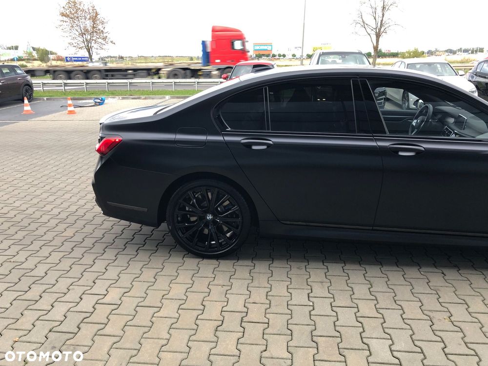 BMW Seria 7 740d xDrive - 19
