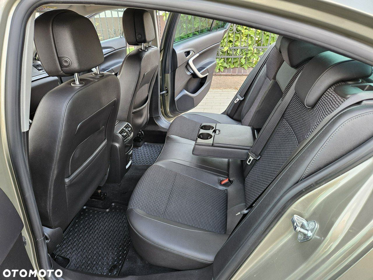 Opel Insignia - 9