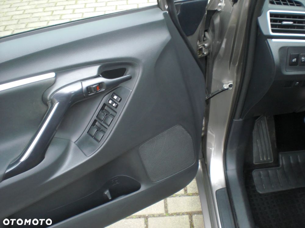Toyota Verso - 19