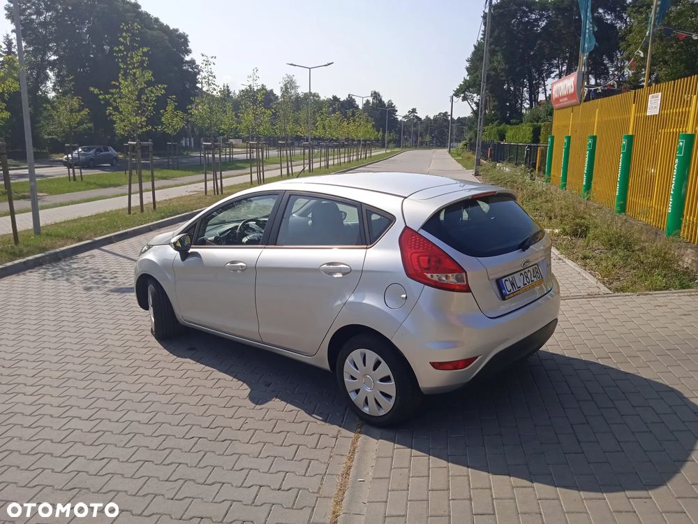 Ford Fiesta 1.25 Champions Edition - 17