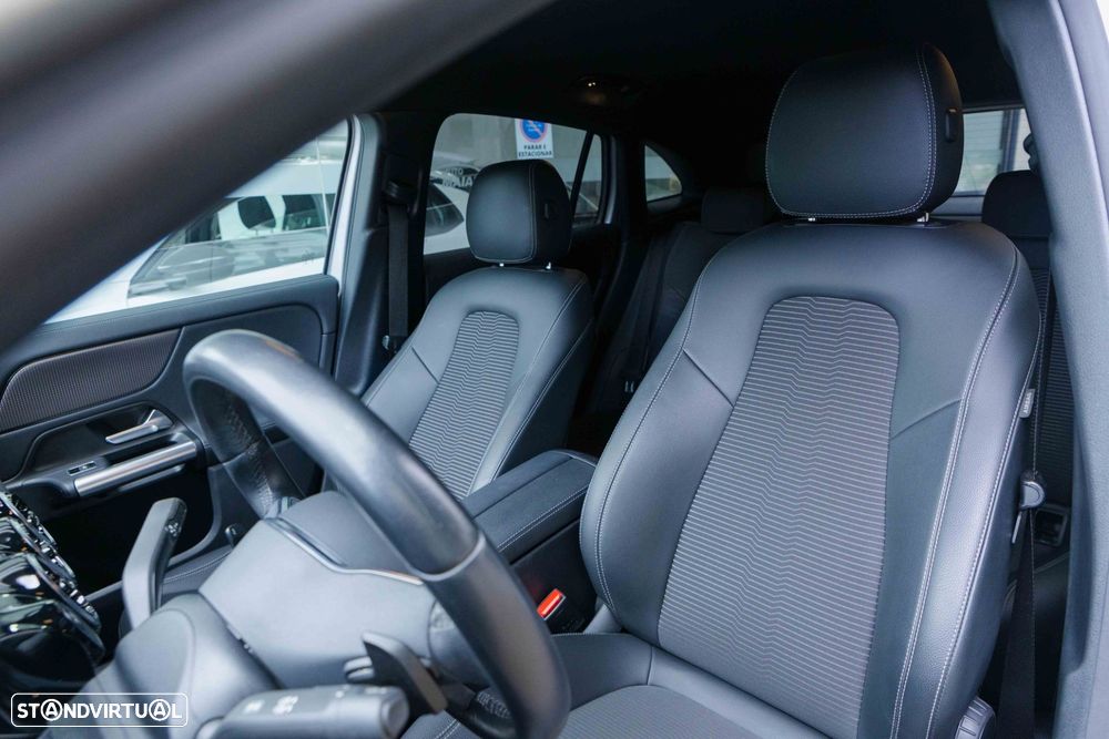 Mercedes-Benz GLA 250 - 21