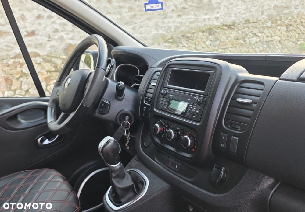 Renault Trafic - 23