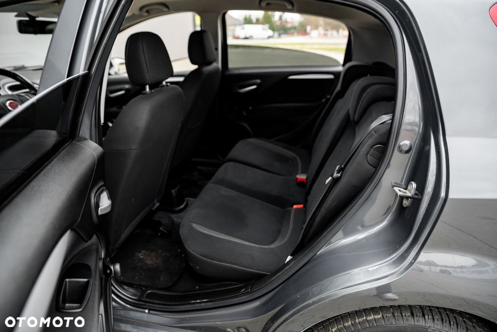 Fiat Punto 1.4 Easy S&S - 19