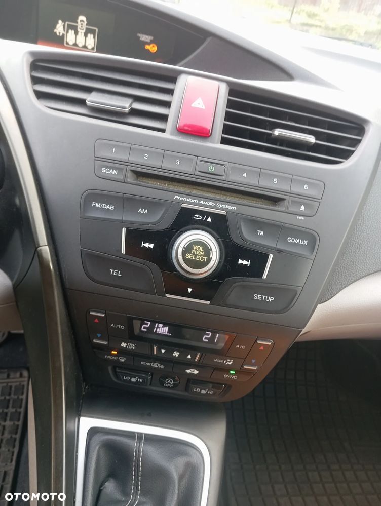 Honda Civic 1.6 i-DTEC Comfort Black Edition - 13