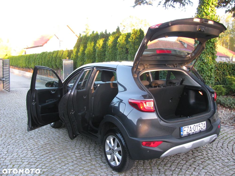 Kia Stonic 1.2 Dream-Team Edition - 12