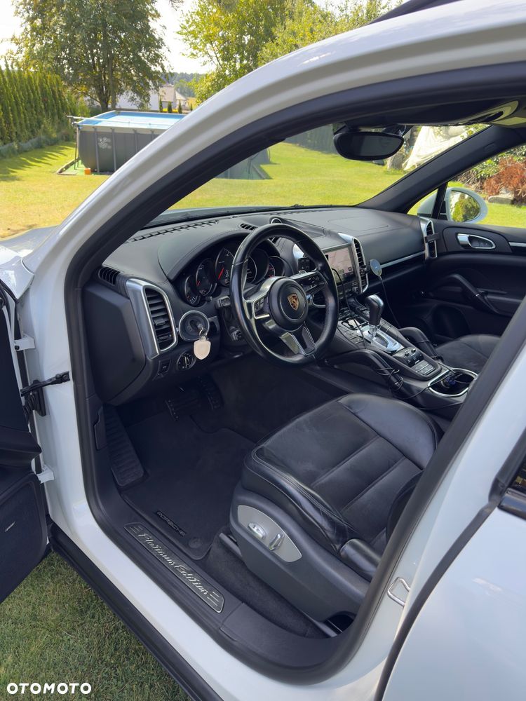 Porsche Cayenne Diesel Platinum Edition - 25