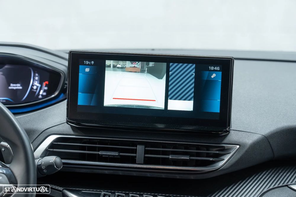 Peugeot 5008 PureTech 130 EAT8 Stop & Start Allure Pack - 29